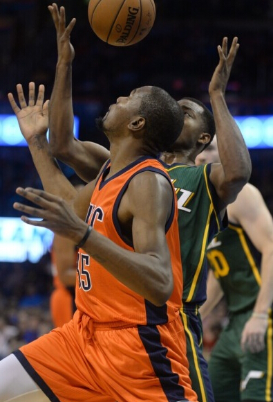  杜兰特太阳首秀砍40分,凤凰城升起新王朝旗帜