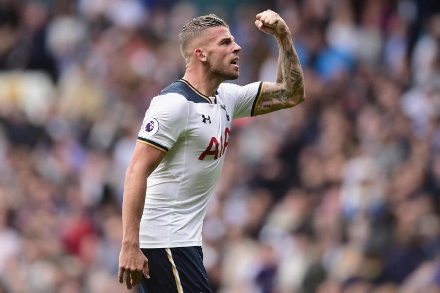  AC米兰年轻中卫染红送对手扳平良机